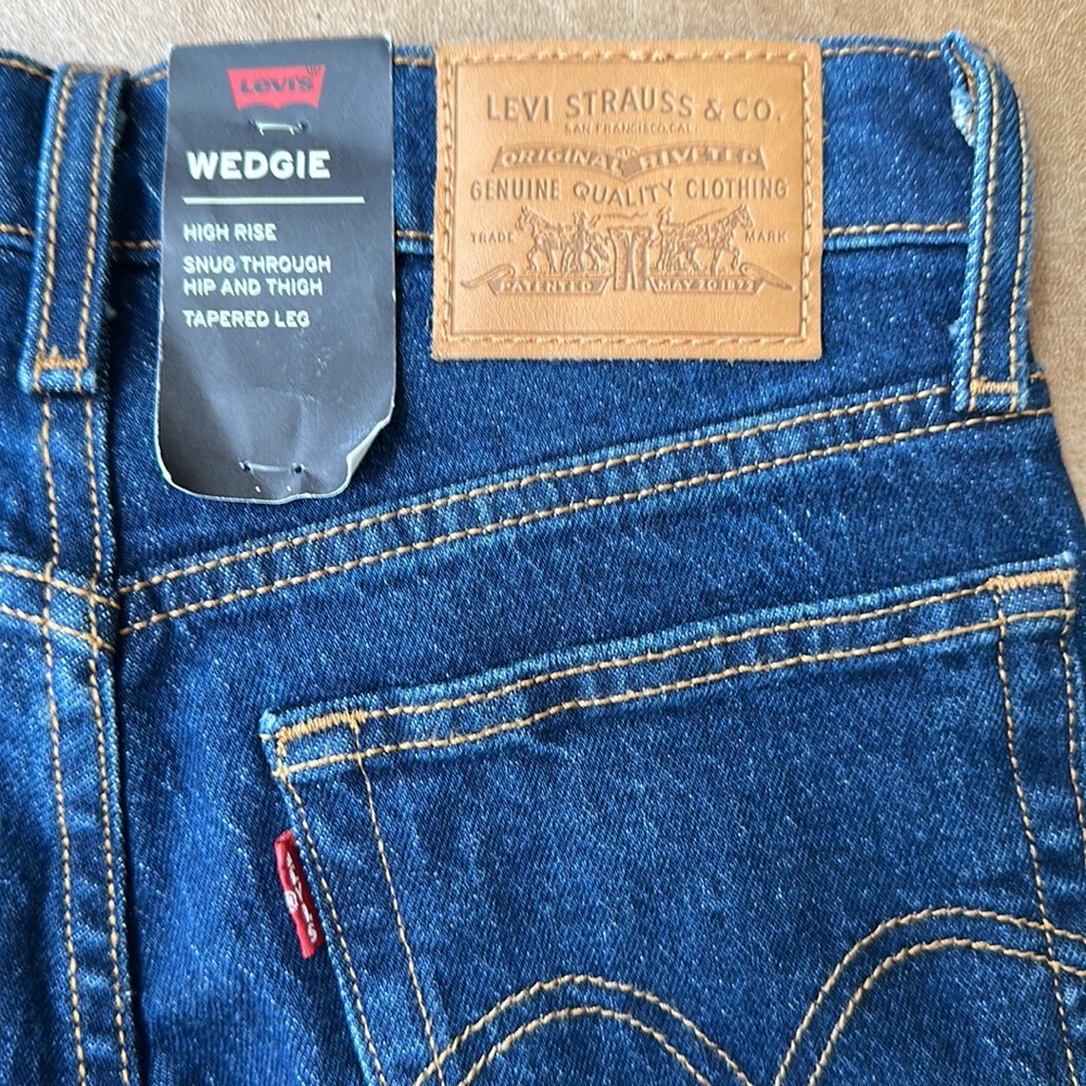 Levi’s WEDGIE ICON FIT ANKLE WOMEN'S JEANS - Picture 7 of 10